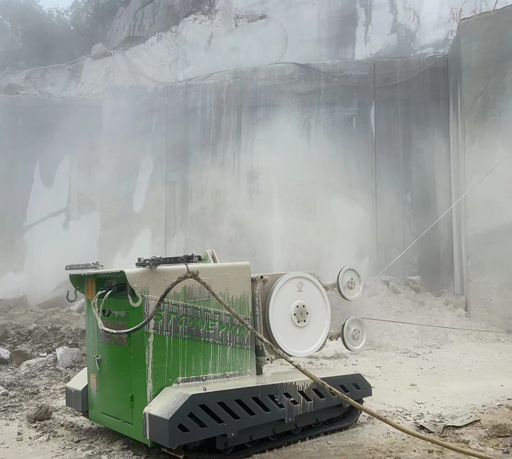 Marble Cutting with Crawler Wire Saw Machine